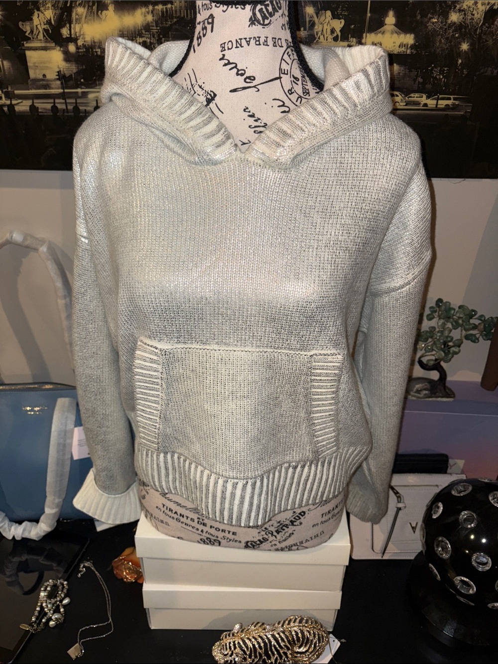 Steve Madden nwot hoodie medium Cozy Silver Hooded Knit Sweater